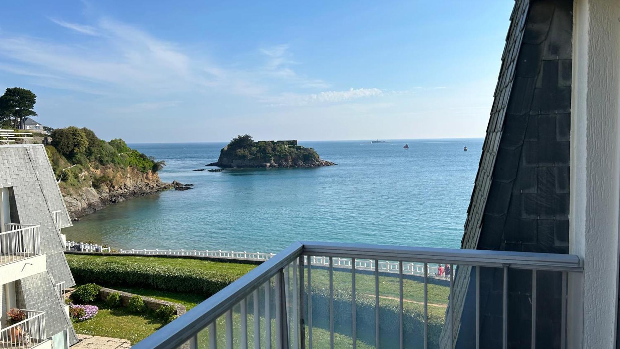 Appartement Pied Dans L'Eau - La Comtesse Saint-Quay-Portrieux Eksteriør bilde